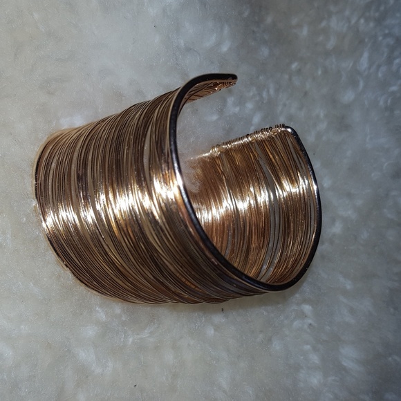 Eye Candy Los Angeles Jewelry - NWT🌟 Luxury Boho Cuff Bracelet 🌟Rose Gold Wire🌟Bohemian 🌟Festival 🌟Quality